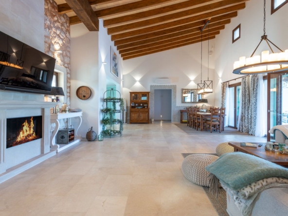 f5a66701-7387-4c21-a408-f54bec22e927